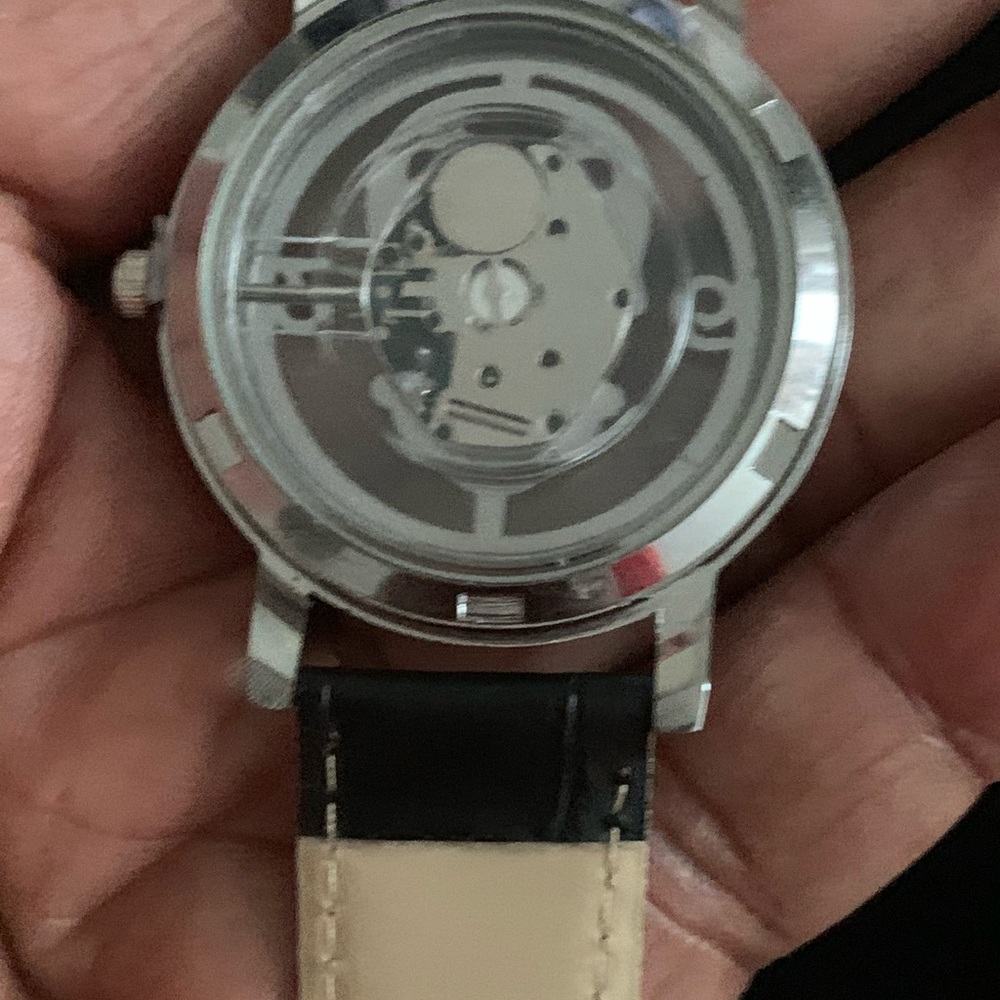 Watch Men’s - Picture 3 of 3